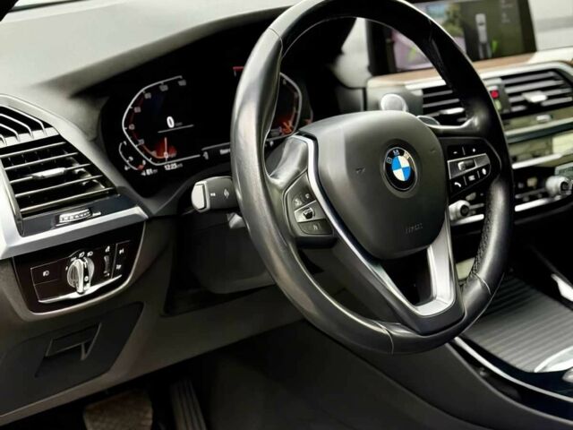Сірий БМВ Х3, об'ємом двигуна 2 л та пробігом 37 тис. км за 16350 $, фото 9 на Automoto.ua