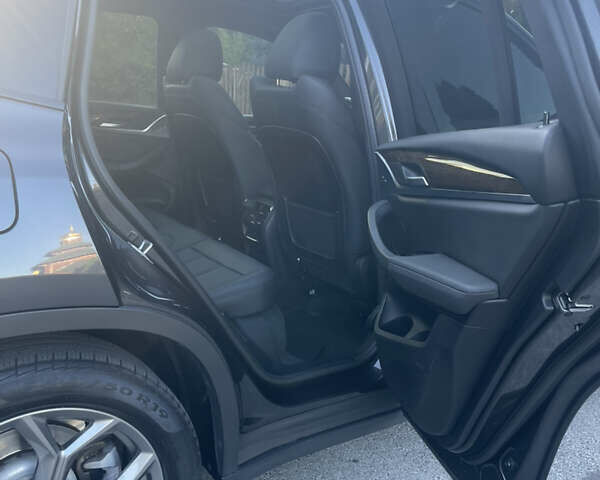 Сірий БМВ Х3, об'ємом двигуна 2 л та пробігом 49 тис. км за 31000 $, фото 21 на Automoto.ua