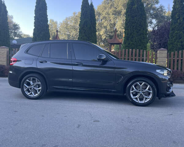 Сірий БМВ Х3, об'ємом двигуна 2 л та пробігом 49 тис. км за 31000 $, фото 7 на Automoto.ua