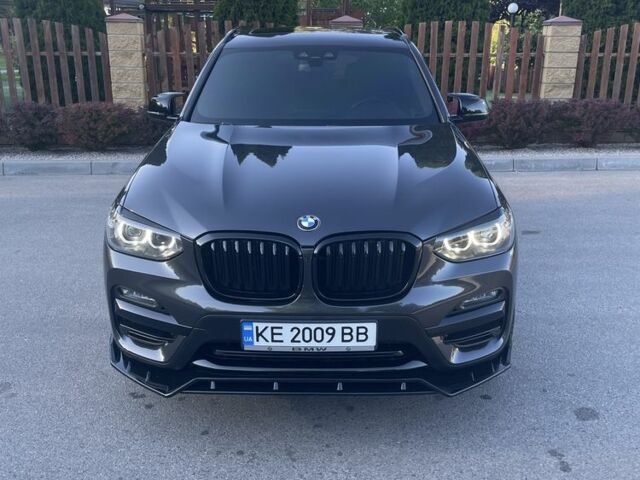 Сірий БМВ Х3, об'ємом двигуна 2 л та пробігом 49 тис. км за 31000 $, фото 3 на Automoto.ua