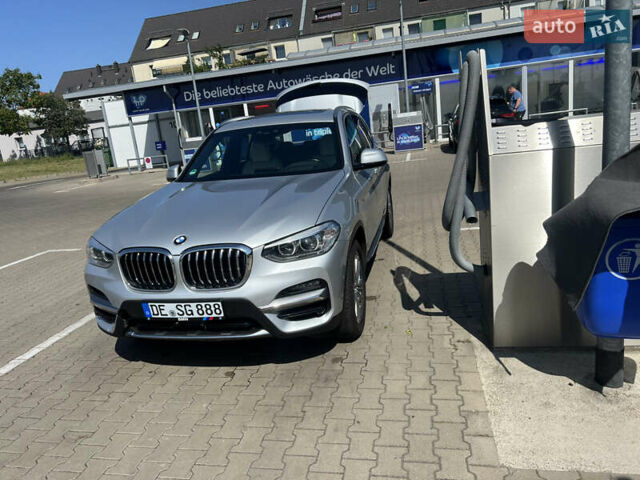 Серый БМВ Х3, объемом двигателя 0 л и пробегом 185 тыс. км за 28454 $, фото 1 на Automoto.ua