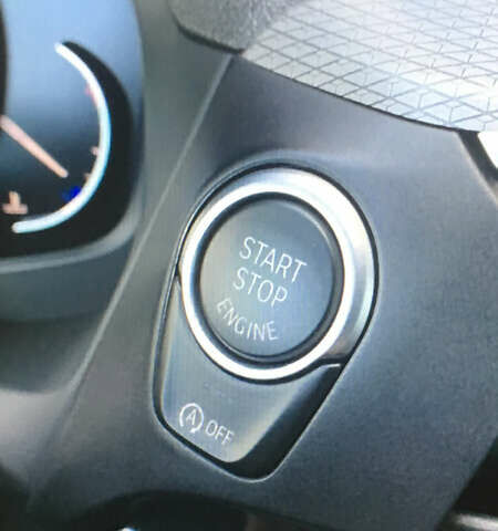 Серый БМВ Х3, объемом двигателя 2 л и пробегом 107 тыс. км за 39800 $, фото 16 на Automoto.ua