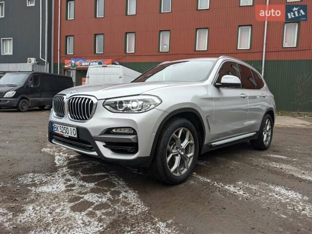Серый БМВ Х3, объемом двигателя 2 л и пробегом 16 тыс. км за 34000 $, фото 6 на Automoto.ua