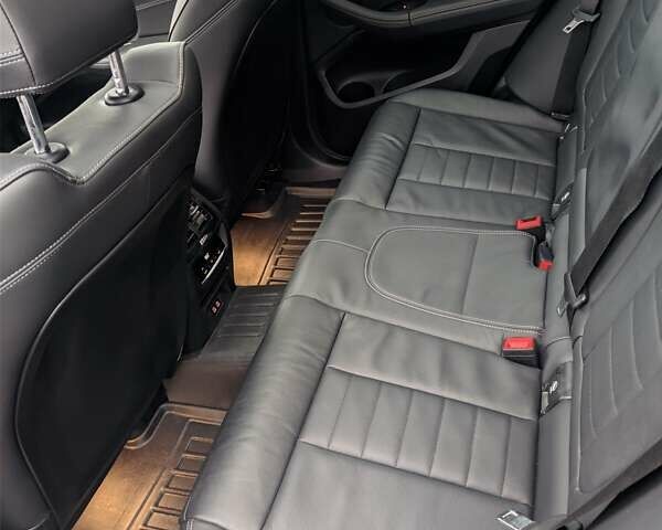 Серый БМВ Х3, объемом двигателя 2 л и пробегом 18 тыс. км за 28500 $, фото 33 на Automoto.ua