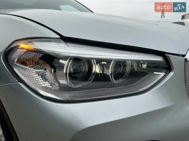 Сірий БМВ Х3, об'ємом двигуна 2 л та пробігом 110 тис. км за 29500 $, фото 28 на Automoto.ua