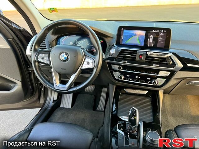 Серый БМВ Х3, объемом двигателя 2 л и пробегом 140 тыс. км за 35500 $, фото 5 на Automoto.ua