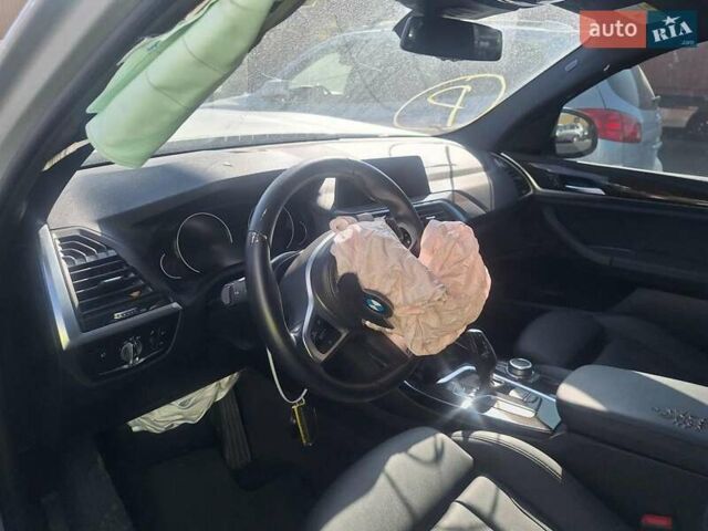 Сірий БМВ Х3, об'ємом двигуна 0 л та пробігом 145 тис. км за 18500 $, фото 9 на Automoto.ua
