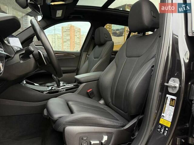 Серый БМВ Х3, объемом двигателя 2 л и пробегом 46 тыс. км за 36990 $, фото 11 на Automoto.ua