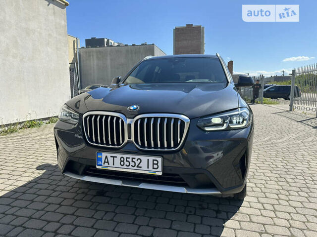 Серый БМВ Х3, объемом двигателя 2 л и пробегом 36 тыс. км за 38399 $, фото 3 на Automoto.ua