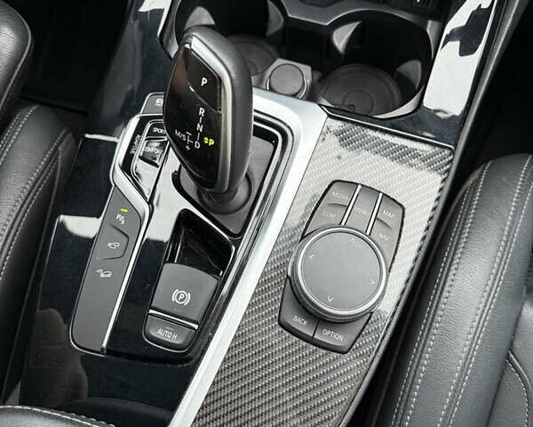 Сірий БМВ Х3, об'ємом двигуна 3 л та пробігом 90 тис. км за 39500 $, фото 30 на Automoto.ua