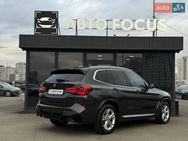 Сірий БМВ Х3, об'ємом двигуна 2 л та пробігом 46 тис. км за 37490 $, фото 4 на Automoto.ua