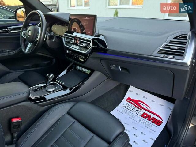Серый БМВ Х3, объемом двигателя 3 л и пробегом 121 тыс. км за 59999 $, фото 84 на Automoto.ua