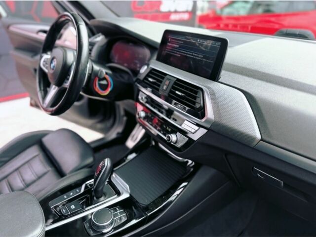 Серый БМВ Х3, объемом двигателя 2 л и пробегом 68 тыс. км за 41999 $, фото 5 на Automoto.ua