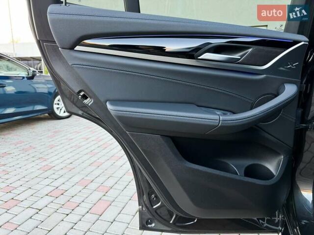 Серый БМВ Х3, объемом двигателя 3 л и пробегом 121 тыс. км за 59999 $, фото 62 на Automoto.ua
