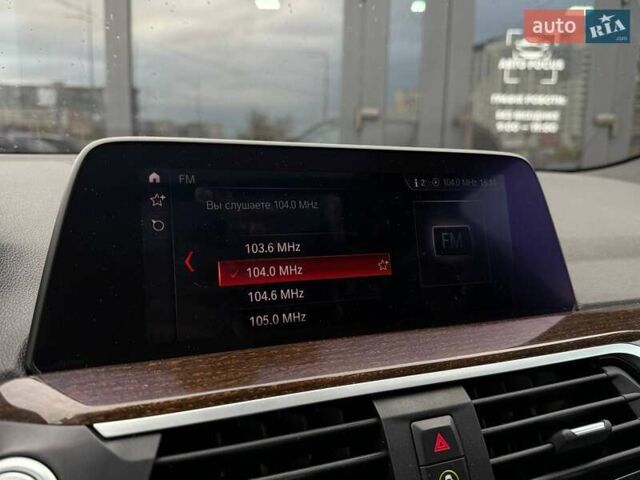 Серый БМВ Х3, объемом двигателя 2 л и пробегом 46 тыс. км за 36990 $, фото 28 на Automoto.ua