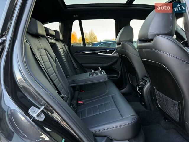 Серый БМВ Х3, объемом двигателя 3 л и пробегом 121 тыс. км за 59999 $, фото 73 на Automoto.ua