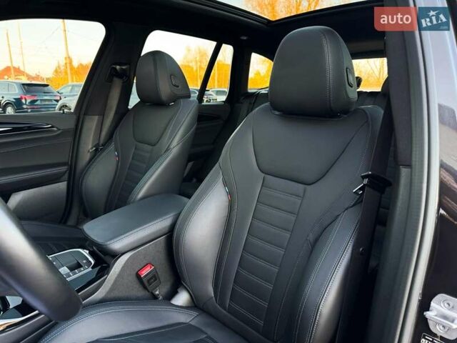 Серый БМВ Х3, объемом двигателя 3 л и пробегом 121 тыс. км за 59999 $, фото 39 на Automoto.ua