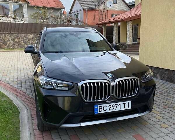 Серый БМВ Х3, объемом двигателя 2 л и пробегом 57 тыс. км за 37000 $, фото 1 на Automoto.ua
