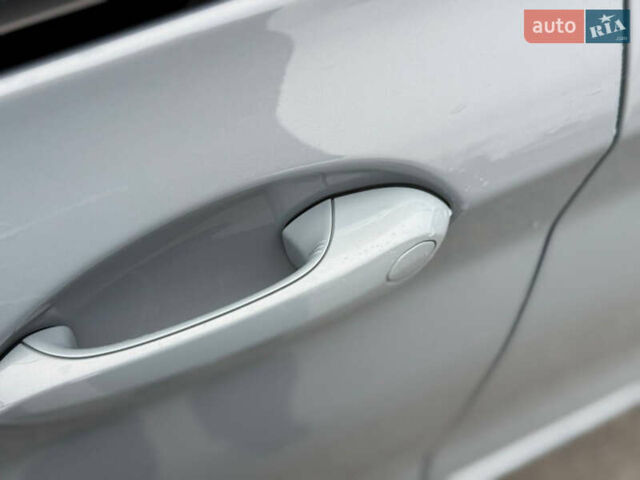 Сірий БМВ Х3, об'ємом двигуна 3 л та пробігом 42 тис. км за 57500 $, фото 12 на Automoto.ua