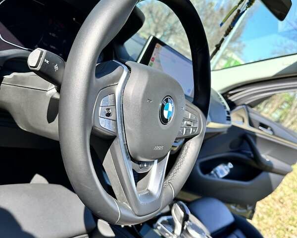 Серый БМВ Х3, объемом двигателя 2 л и пробегом 14 тыс. км за 50182 $, фото 15 на Automoto.ua