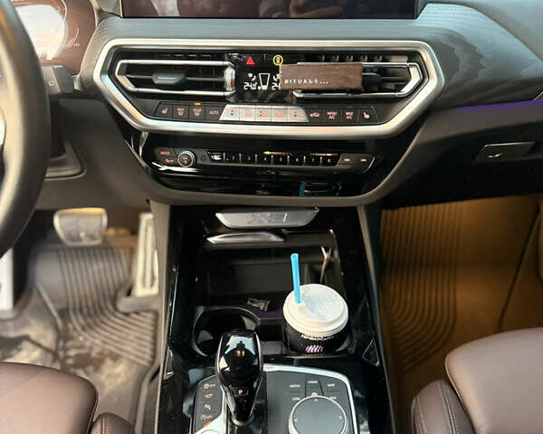 Сірий БМВ Х3, об'ємом двигуна 2.99 л та пробігом 18 тис. км за 63000 $, фото 30 на Automoto.ua