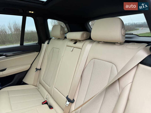 Сірий БМВ Х3, об'ємом двигуна 3 л та пробігом 42 тис. км за 57500 $, фото 28 на Automoto.ua