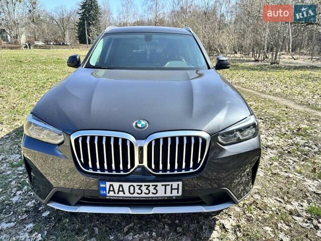 Серый БМВ Х3, объемом двигателя 2 л и пробегом 14 тыс. км за 50182 $, фото 2 на Automoto.ua