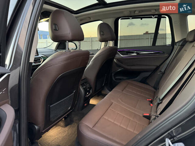 Серый БМВ Х3, объемом двигателя 2 л и пробегом 9 тыс. км за 49990 $, фото 24 на Automoto.ua