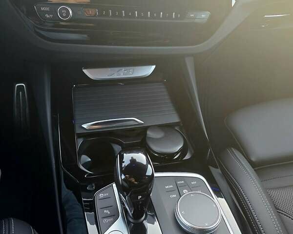 Серый БМВ Х3, объемом двигателя 2 л и пробегом 19 тыс. км за 56000 $, фото 10 на Automoto.ua