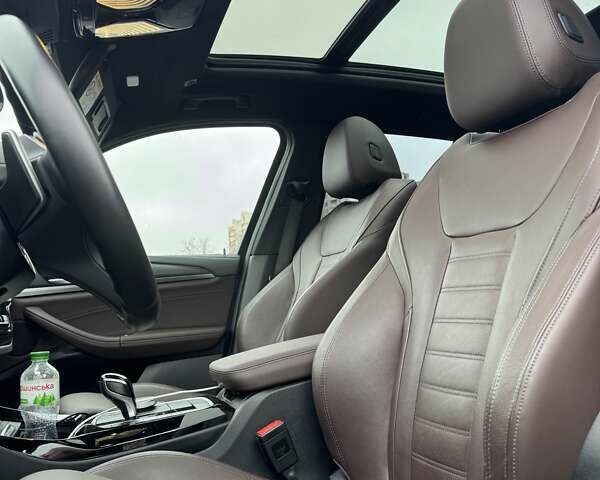 Сірий БМВ Х3, об'ємом двигуна 2.99 л та пробігом 46 тис. км за 69000 $, фото 9 на Automoto.ua