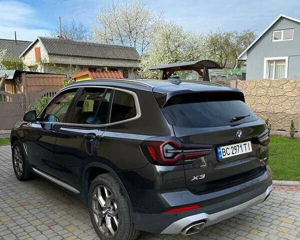 Серый БМВ Х3, объемом двигателя 2 л и пробегом 57 тыс. км за 37000 $, фото 2 на Automoto.ua