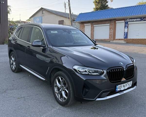 Серый БМВ Х3, объемом двигателя 2 л и пробегом 61 тыс. км за 40999 $, фото 1 на Automoto.ua