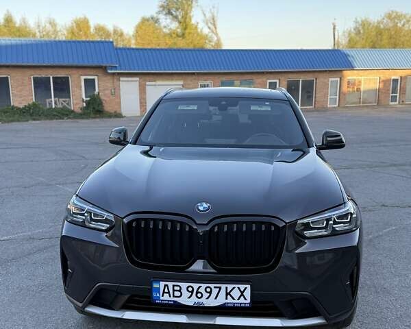 Серый БМВ Х3, объемом двигателя 2 л и пробегом 61 тыс. км за 40999 $, фото 3 на Automoto.ua