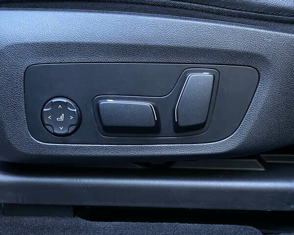 Серый БМВ Х3, объемом двигателя 2 л и пробегом 31 тыс. км за 43000 $, фото 23 на Automoto.ua