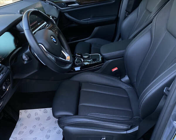 Серый БМВ Х3, объемом двигателя 2 л и пробегом 31 тыс. км за 43000 $, фото 18 на Automoto.ua