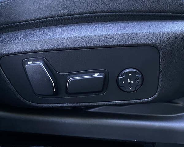 Серый БМВ Х3, объемом двигателя 2 л и пробегом 31 тыс. км за 43000 $, фото 22 на Automoto.ua