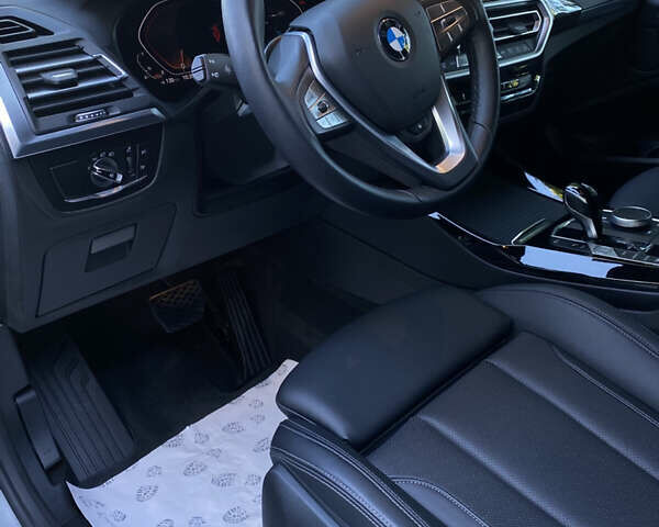 Серый БМВ Х3, объемом двигателя 2 л и пробегом 31 тыс. км за 43000 $, фото 30 на Automoto.ua