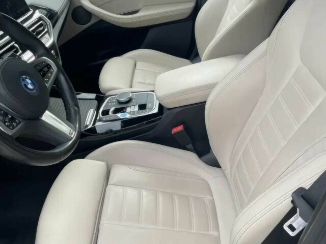 Серый БМВ Х3, объемом двигателя 0 л и пробегом 30 тыс. км за 19560 $, фото 9 на Automoto.ua