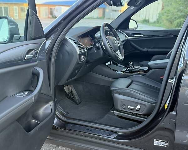 Серый БМВ Х3, объемом двигателя 2 л и пробегом 61 тыс. км за 40999 $, фото 23 на Automoto.ua