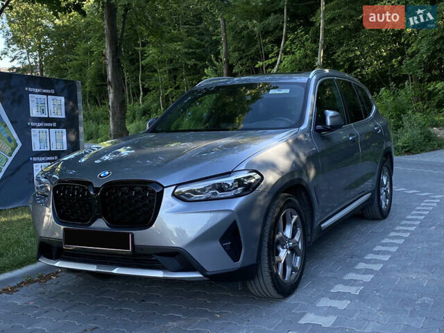 Серый БМВ Х3, объемом двигателя 2 л и пробегом 31 тыс. км за 43000 $, фото 2 на Automoto.ua