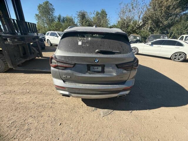 Серый БМВ Х3, объемом двигателя 2 л и пробегом 90 тыс. км за 26500 $, фото 4 на Automoto.ua