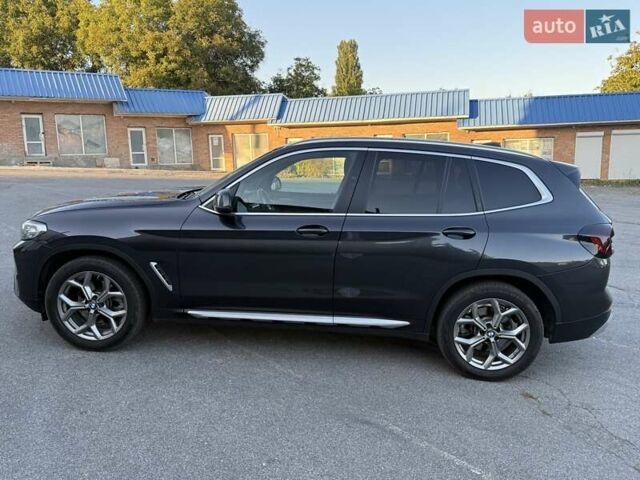 Серый БМВ Х3, объемом двигателя 2 л и пробегом 61 тыс. км за 40999 $, фото 2 на Automoto.ua