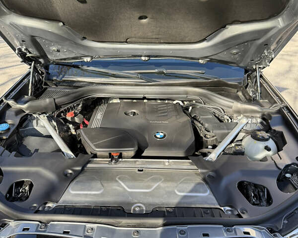 Серый БМВ Х3, объемом двигателя 2 л и пробегом 19 тыс. км за 59500 $, фото 8 на Automoto.ua