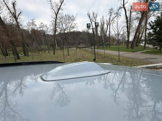 Сірий БМВ Х3, об'ємом двигуна 2 л та пробігом 13 тис. км за 71999 $, фото 120 на Automoto.ua