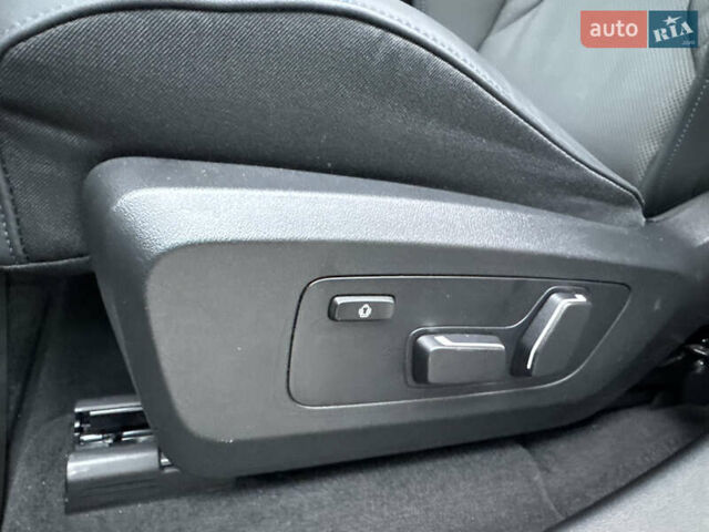 Сірий БМВ Х3, об'ємом двигуна 2 л та пробігом 13 тис. км за 71999 $, фото 70 на Automoto.ua