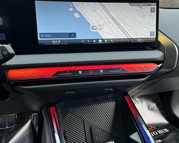 Сірий БМВ Х3, об'ємом двигуна 2 л та пробігом 13 тис. км за 71999 $, фото 175 на Automoto.ua