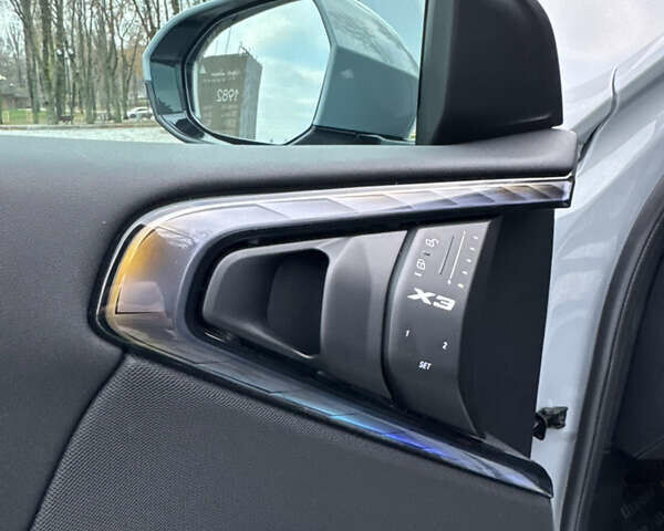 Сірий БМВ Х3, об'ємом двигуна 2 л та пробігом 13 тис. км за 71999 $, фото 147 на Automoto.ua