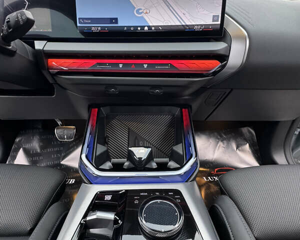 Сірий БМВ Х3, об'ємом двигуна 2 л та пробігом 13 тис. км за 71999 $, фото 32 на Automoto.ua