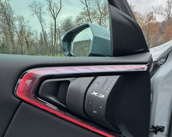 Сірий БМВ Х3, об'ємом двигуна 2 л та пробігом 13 тис. км за 71999 $, фото 179 на Automoto.ua