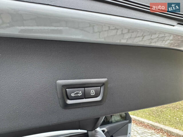 Сірий БМВ Х3, об'ємом двигуна 2 л та пробігом 13 тис. км за 71999 $, фото 45 на Automoto.ua